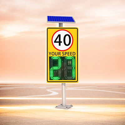 Customizable Solar Speed Limit Sign with Red and Green LED Display and IP 54 Weatherproofing