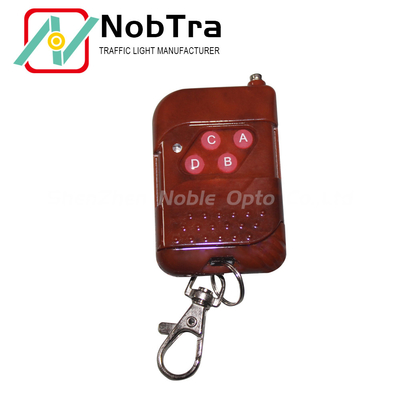 30 Meters Control Distance Visibility LED Arrow Board for Roadside Safety and Road Maintenance