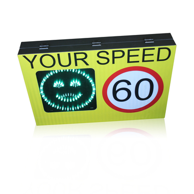 Customizable Solar Powered Radar Speed Signs LED Color Red And Green Remote Connectivity Though The PC Software With A 4G Router