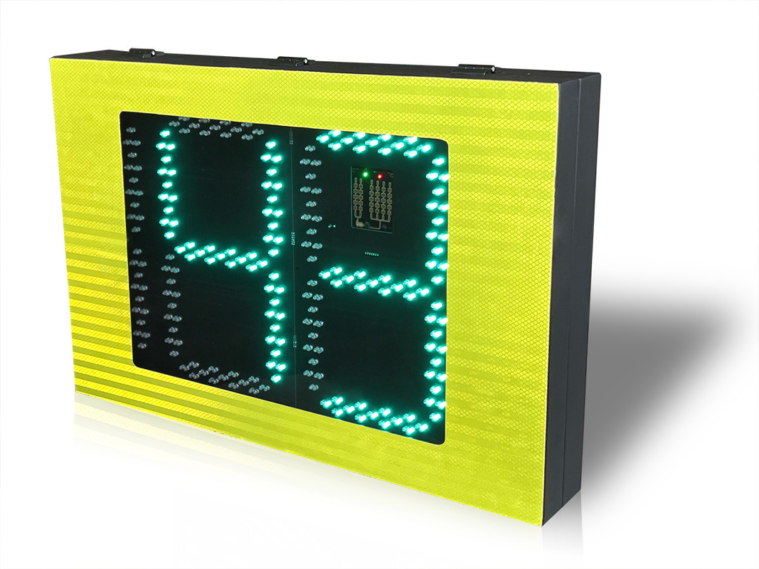 Iron Material Solar Traffic Speed Sign With Red Green Color Display